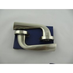 Klamka Silena na okrągłym szyldzie KL-HR-107