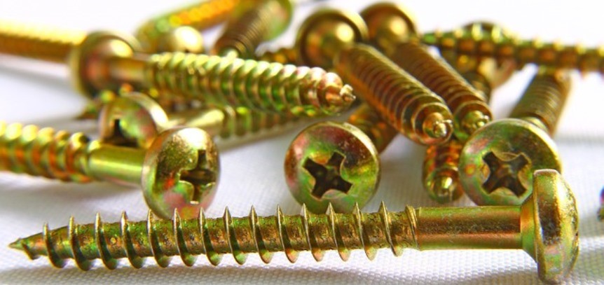 ŚRUBY, WKRĘTY, GWOŹDZIE 